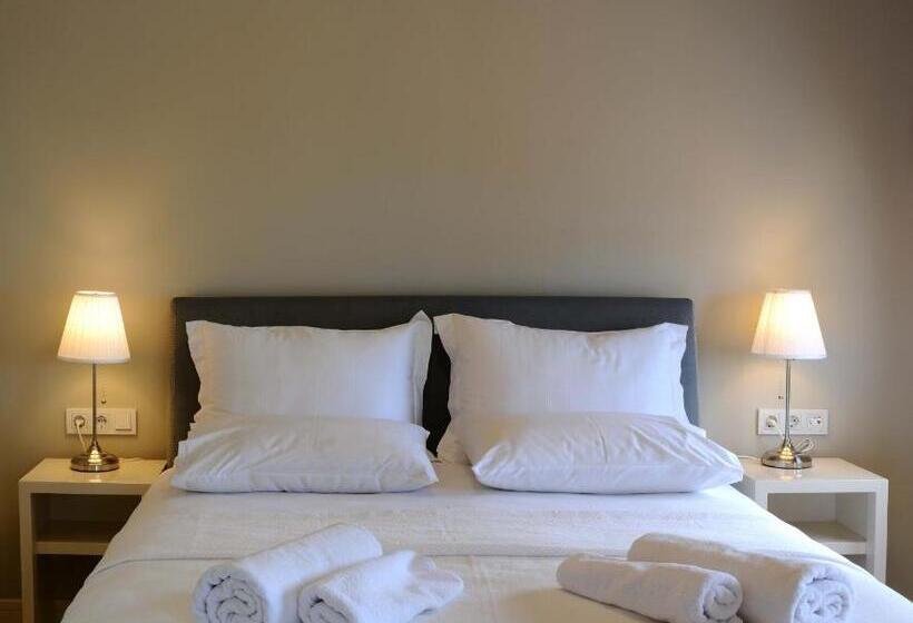 חדר משפחתי דלוקס, Teos Lodge