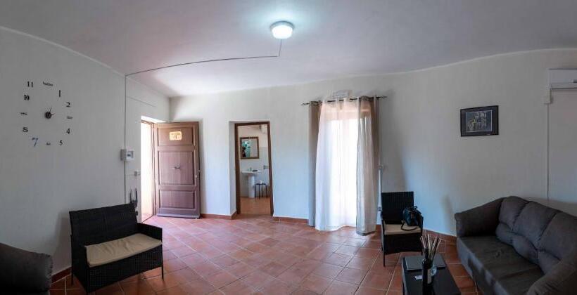 带景观的三人标准房间, B&b Aria Antica