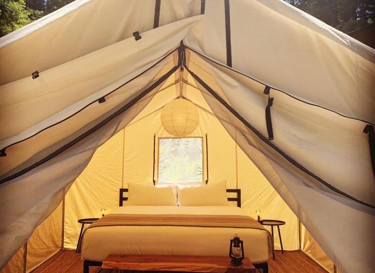Standard Tent, Highlands Resort   Adults Only