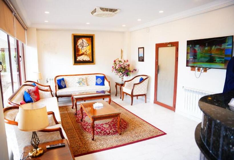 اتاق استاندارد با تخت بزرگ, Khattak Lodge Murree