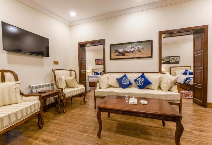 سوئیت 2 خوابه, Khattak Lodge Murree