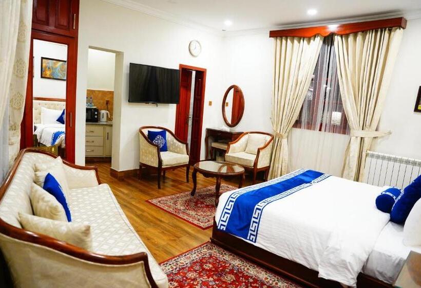 سوییت لوکس, Khattak Lodge Murree