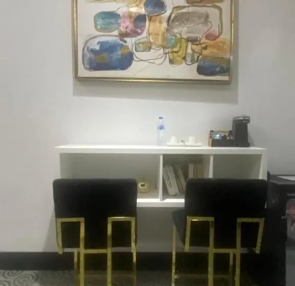 سوئیت پرزیدنت, Muse Boutique