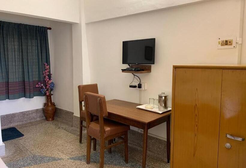 Номер Стандарт, Saluja