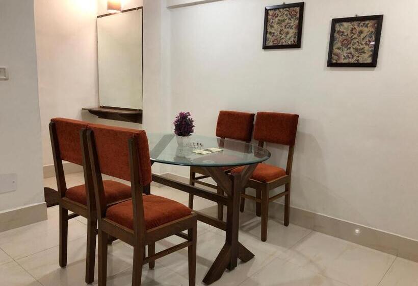 Семейный Номер, Saluja