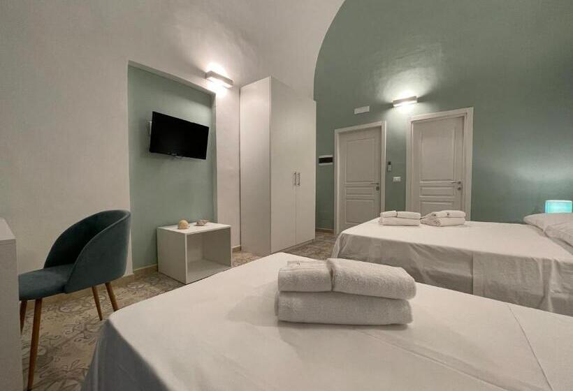 四人豪华间, Donna Grazia Relais