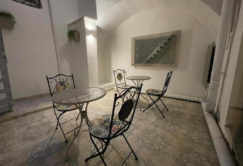 四人豪华间, Donna Grazia Relais