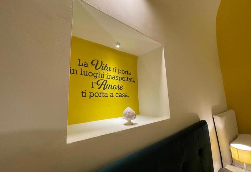 四人标准间, Donna Grazia Relais