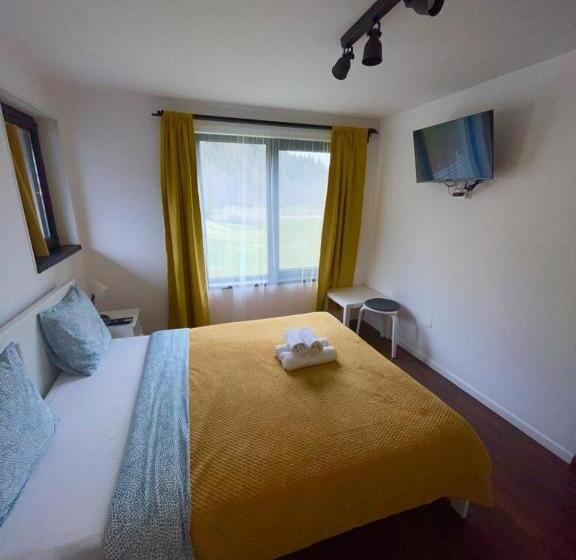 ファミリールーム, Pensiunea Freya