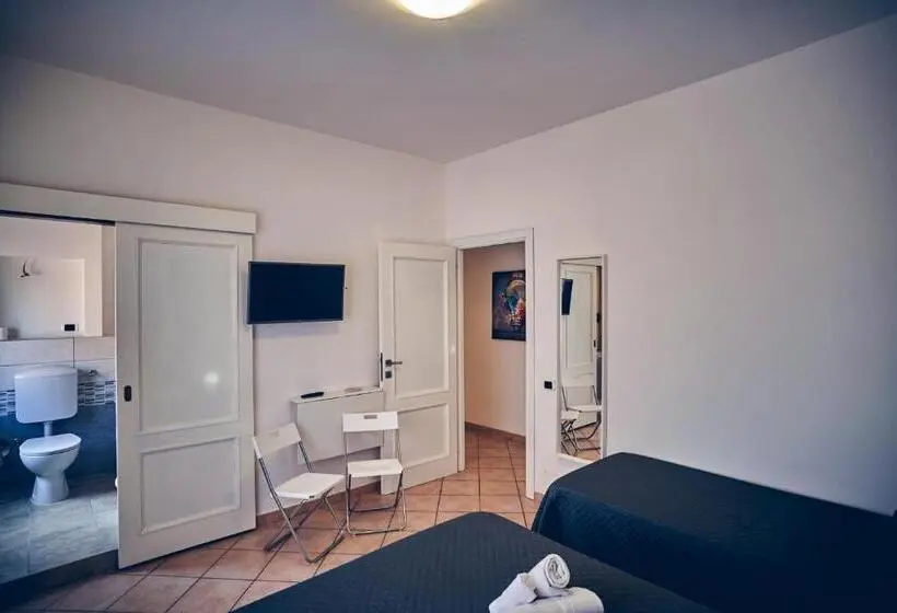 اتاق استاندارد سه نفره, Travelershome 7metri Guesthouse