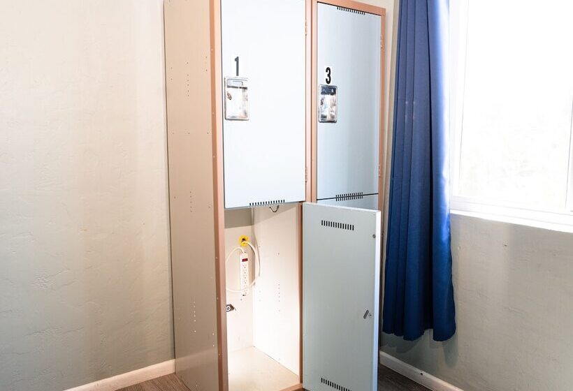 ルームシェアのワンベッド, California Dreams Hostel Ocean Beach