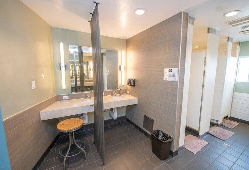 ルームシェアのワンベッド, California Dreams Hostel Ocean Beach