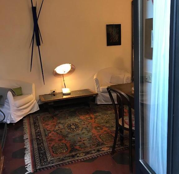 اتاق استاندارد سه نفره, Il Plancton