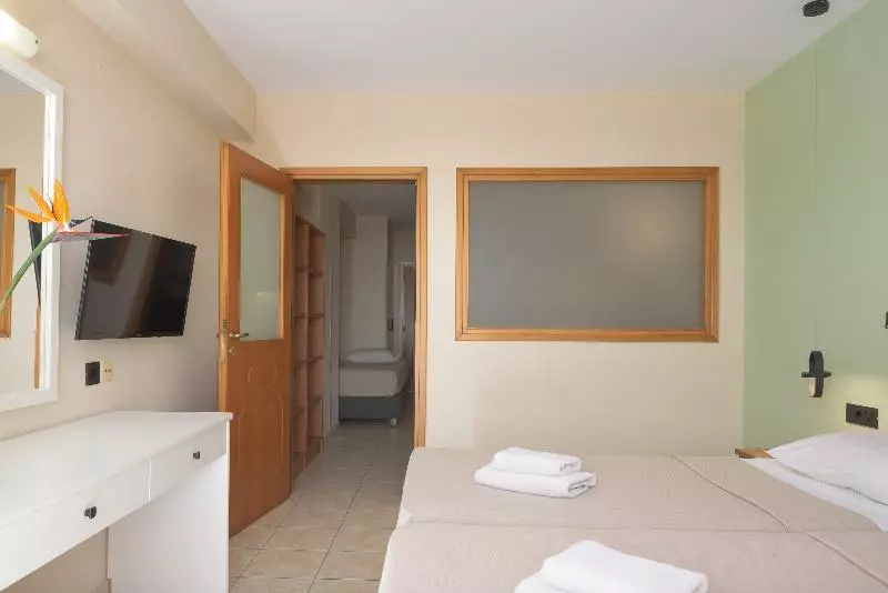 1 Bedroom Apartment Sea View
