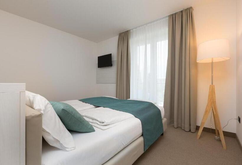 חדר סופריור, Brione Green Resort