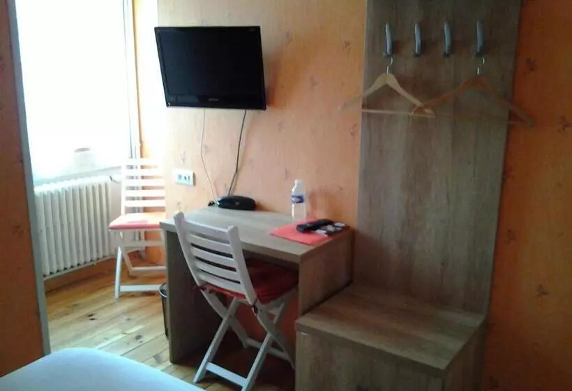 اتاق سوپریور یک تخته, Brit Hotel Des Halles