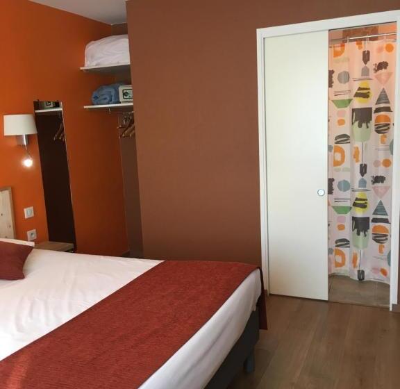 Номер Престиж, Brit Hotel Des Halles