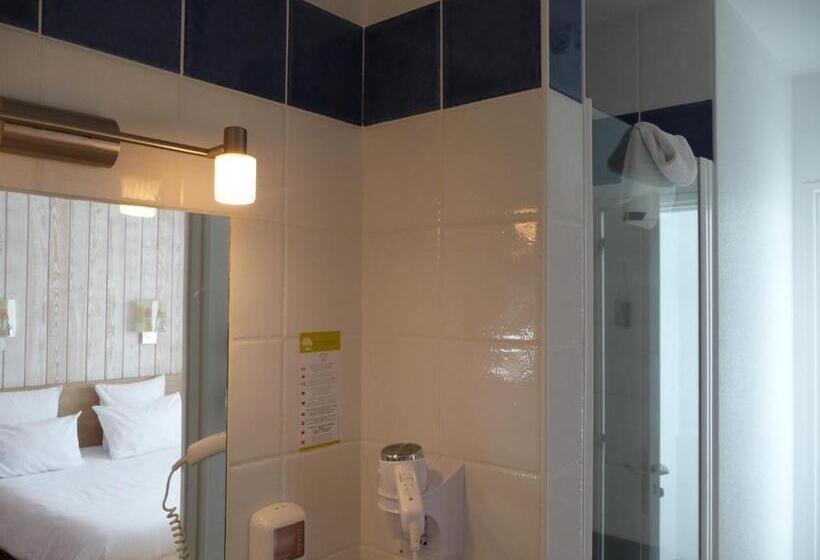 Номер Комфорт, Brit Hotel Des Halles