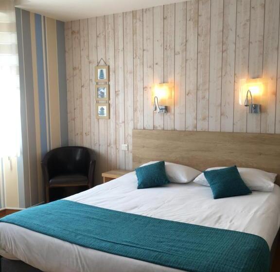 Номер Комфорт, Brit Hotel Des Halles