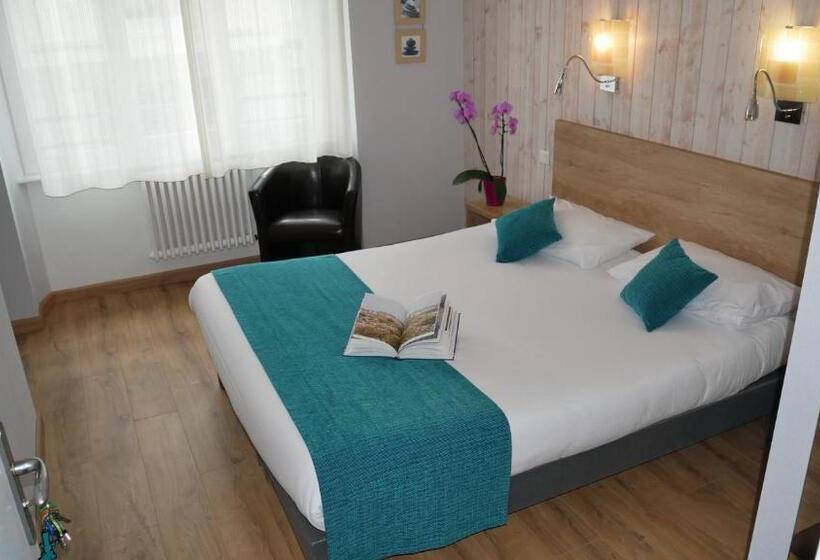 Номер Комфорт, Brit Hotel Des Halles