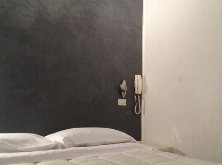 スタンダードルーム, Derby