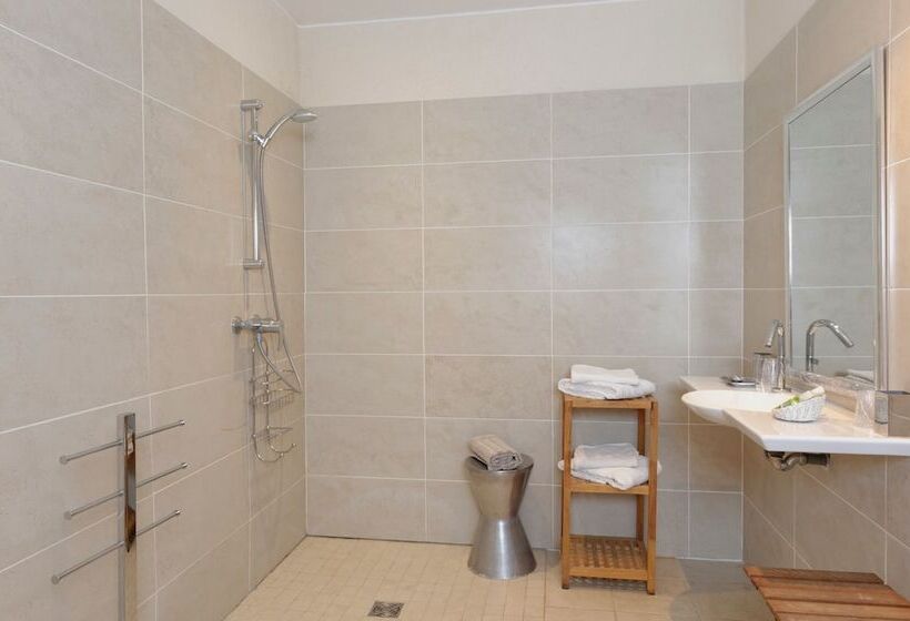 コンフォートルーム, Et Appartements Domaine Des Clos   Teritoria