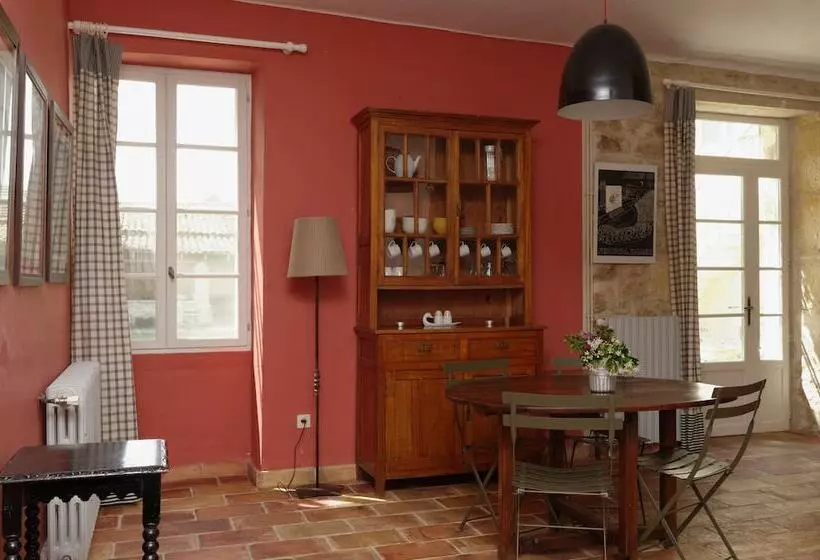 コンフォートルーム, Et Appartements Domaine Des Clos   Teritoria