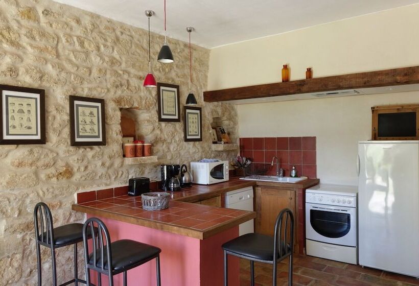 コンフォートルーム, Et Appartements Domaine Des Clos   Teritoria