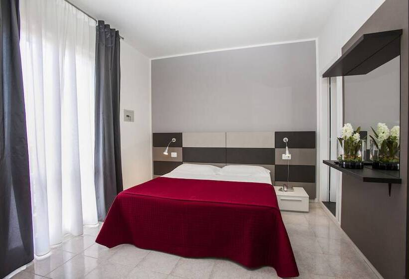 غرفة قياسية ثلاثية, Gardenia