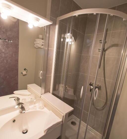 اتاق راحتی یک تخته, Grand Cap Rooftop Pool