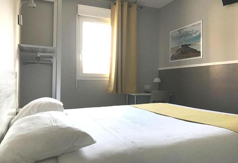 اتاق راحتی یک تخته, Grand Cap Rooftop Pool