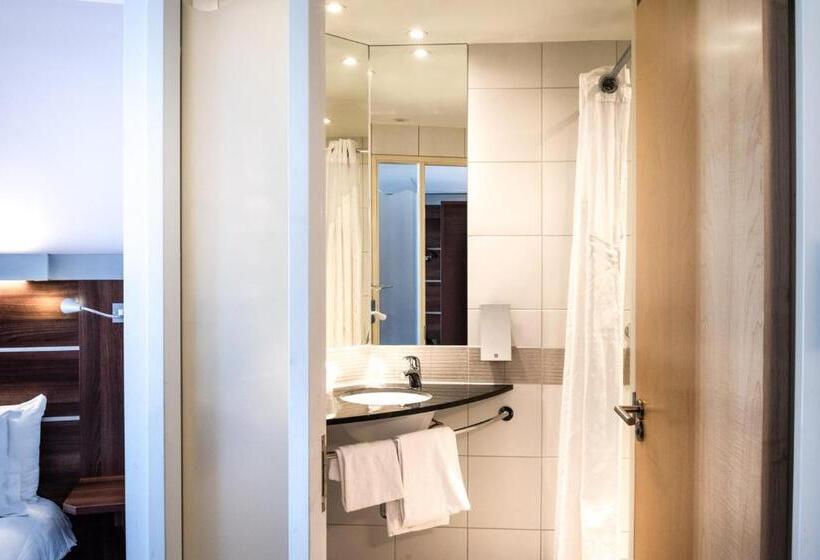 غرفة قياسية, Holiday Inn Express Marseille Saint Charles, An Ihg