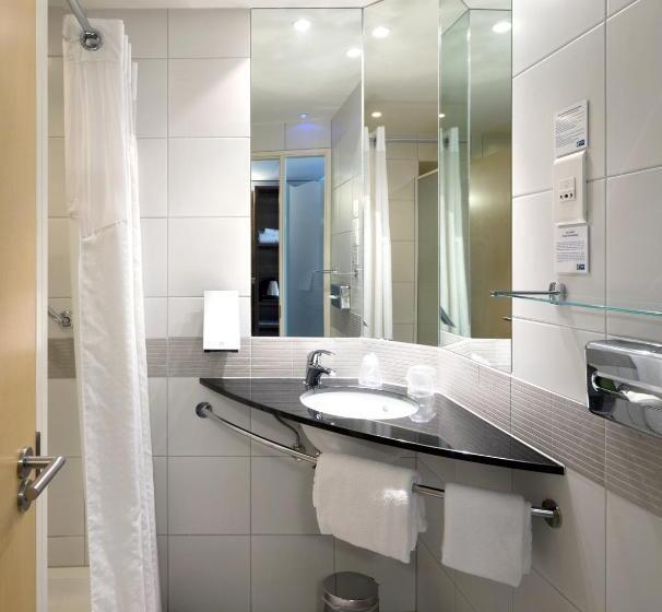 غرفة سوبيريور ذات إطلالة, Holiday Inn Express Marseille Saint Charles, An Ihg