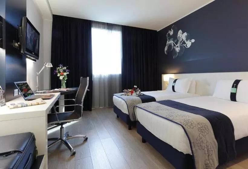 اتاق استاندارد, Holiday Inn Milan Nord Zara, An Ihg