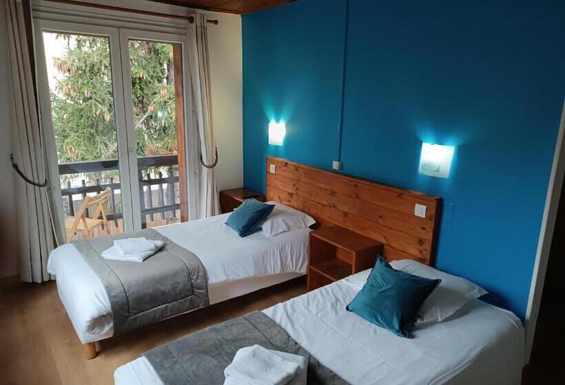 اتاق استاندارد با چشمانداز کوهستان, Hôtel De L Impossible