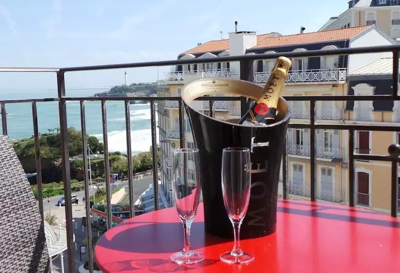 سوییت جونیور با چشمانداز دریا, Hôtel Florida
