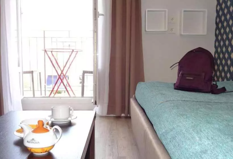 سوییت جونیور با چشمانداز دریا, Hôtel Florida