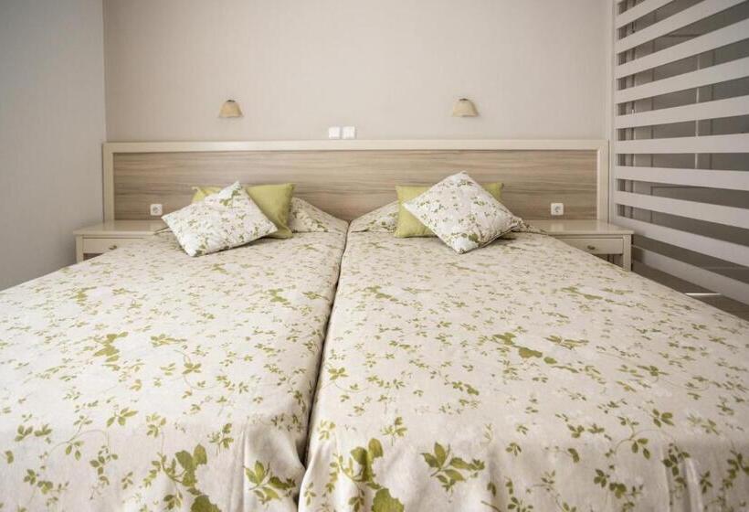 סטודיו סטנדרט עם נוף צדדי לים, Ilian Beach & Apartments