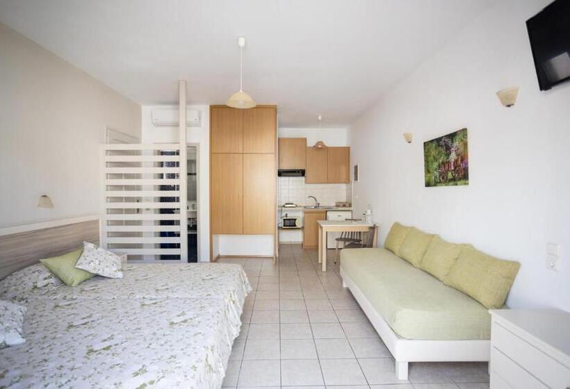 סטודיו סטנדרט עם נוף צדדי לים, Ilian Beach & Apartments