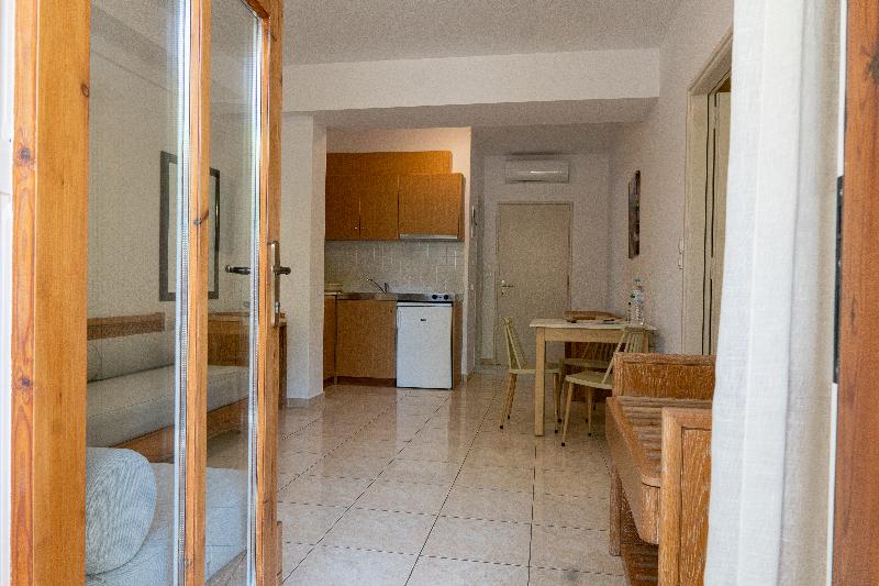 דירת חדר אקונומי, Ilian Beach & Apartments