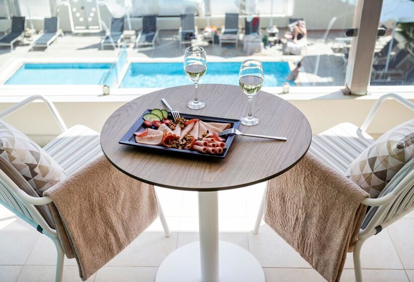 プールビュージュニアスイート, Kosea Boutique