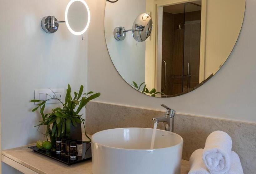 プールビュージュニアスイート, Kosea Boutique