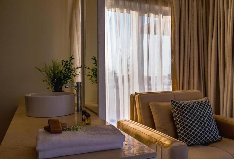 オーシャンビュージュニアスイート, Kosea Boutique