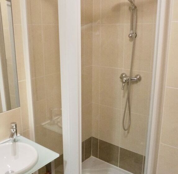 חדר סטנדרט, Kyriad Crepy En Valois