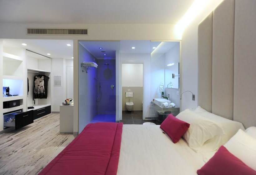 Junior Suite, Lampara