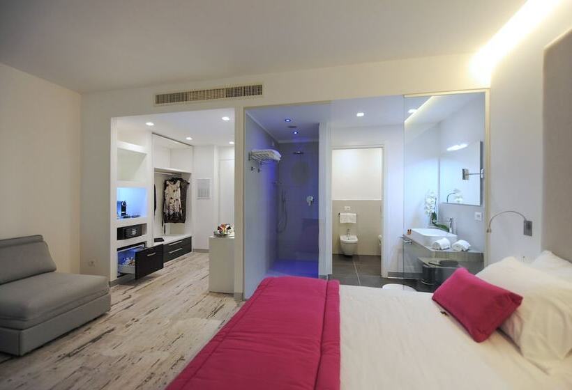 Junior Suite, Lampara
