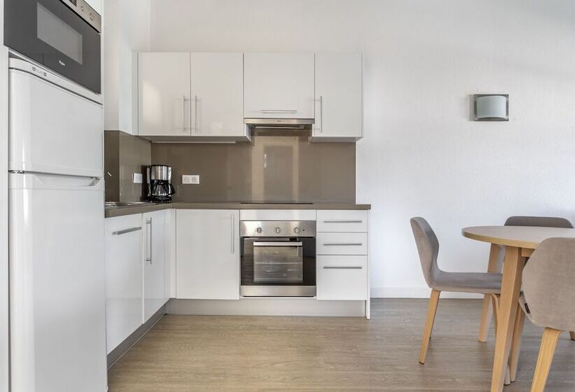 דירת חדר, Le Club Mougins