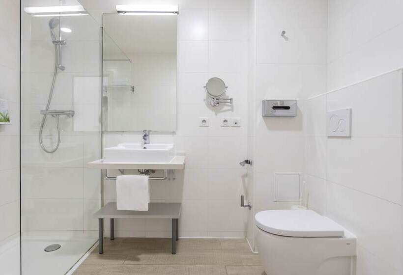 דירת שני חדרים, Le Club Mougins