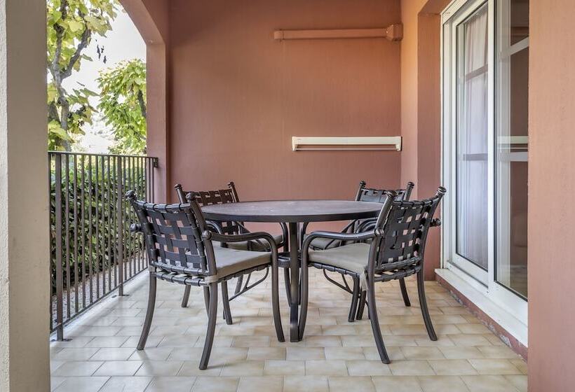 דירת שני חדרים, Le Club Mougins