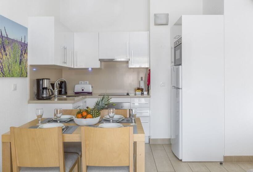 דירת שני חדרים, Le Club Mougins